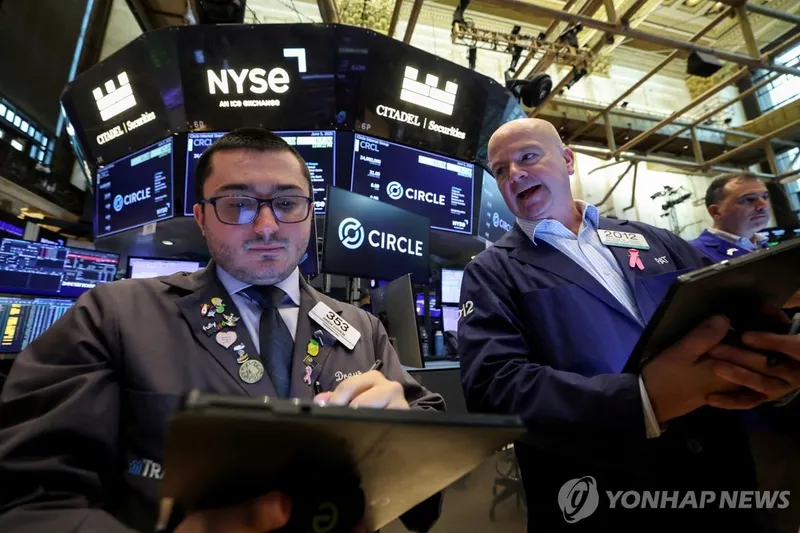 S&P 500·나스닥 사상 최고치 경신…美·加 무역 협상 기대 반영