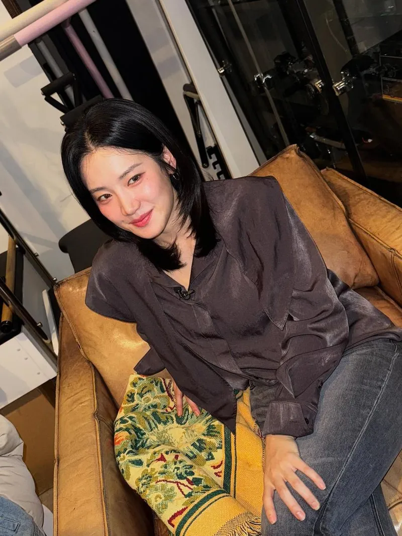 “이번주는 엄청날거야”…박주현, 부드러운 미소→설렘 가득 밤의 온기 / 배우 박주현 인스타그램