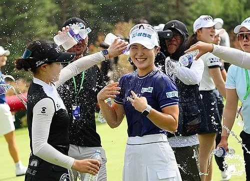 “54홀 최소타 우승”…고지우, 맥콜·모나 용평 정상→세계랭킹 90위 도약 / 연합뉴스