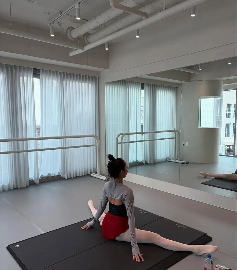 “반복되는 하루도 편안하게”…손담비, 여름 오후→고요한 발레 연습실 / 가수, 배우 손담비 인스타그램