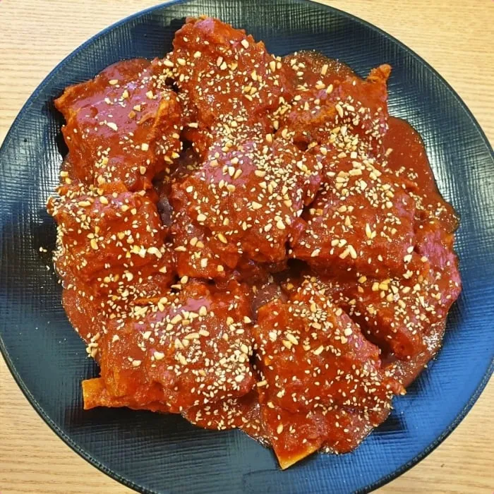 2TV생생정보 매콤뼈구이 한 입에 여름 녹아내리다
