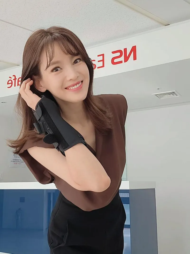 “아파도 웃었어요”…정가은, 투혼의 미소→한여름 근황 공개 / 배우 정가은 인스타그램