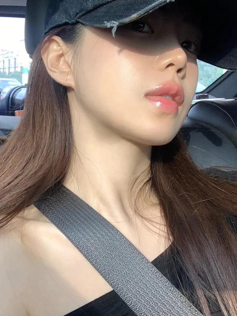 “왜 집에 가는 날 맑은건데”…김아린, 여운 가득한 오후→빛나는 셀카 / 솔로지옥4 출연자 모델 김아린 인스타그램