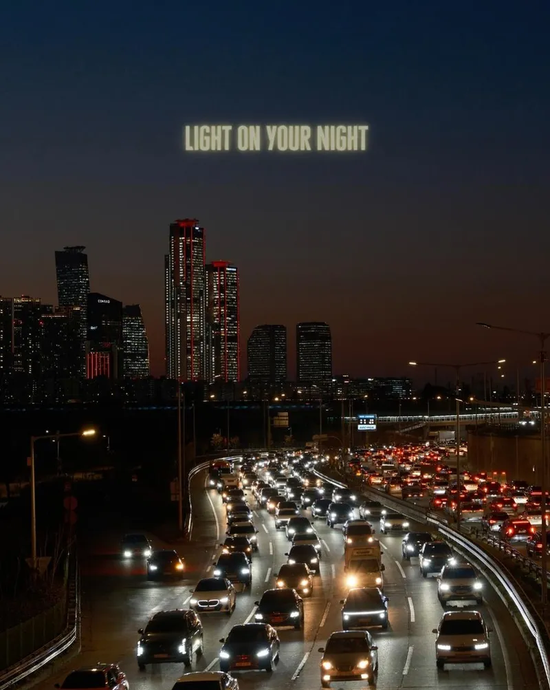 “LIGHT ON YOUR NIGHT”…조연호, 여름 도심 속 감각→밤을 밝히는 메시지 / 가수 조연호 인스타그램