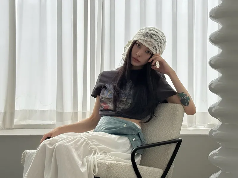 “It feels cozy”…노제, 레이스 보닛 아래 나른한 여름→감성 무드 폭발 / 안무가 노제 인스타그램