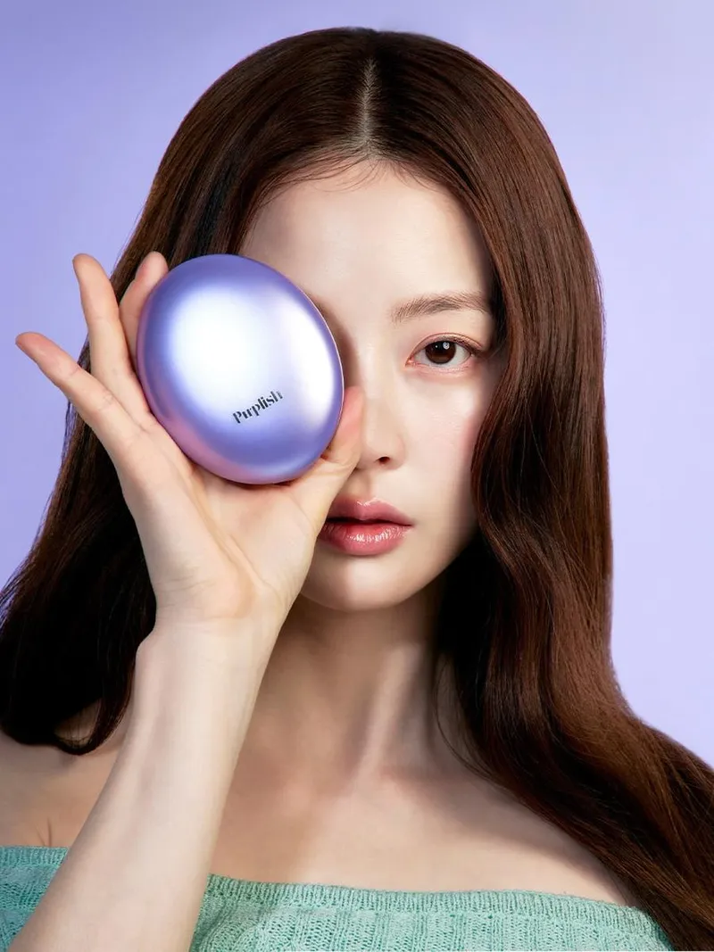 “진정한 아름다움은 자신을 받아들이는 것”…임보라, 퍼플빛 쿠션과 여름→고요한 자신감 / 방송인 임보라 인스타그램