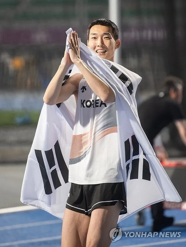 “7연승 질주 도전”…우상혁, 커·매큐언과 모나코 격돌→세계무대 굳히기 / 연합뉴스