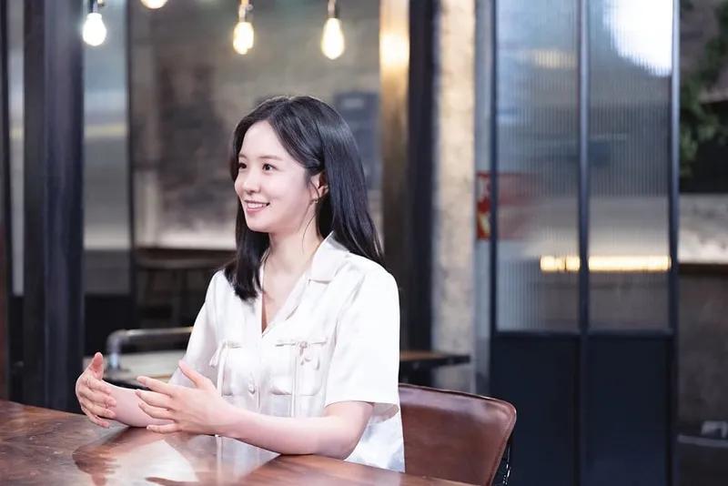 “촬영 내내 몰입했던 순간”…장예은, 여름밤 설렘→빛나는 미소에 담다 / 아나운서 장예은 인스타그램